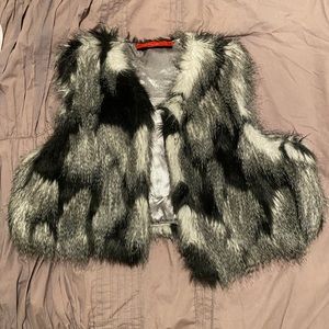 Akira Faux Fur Vest